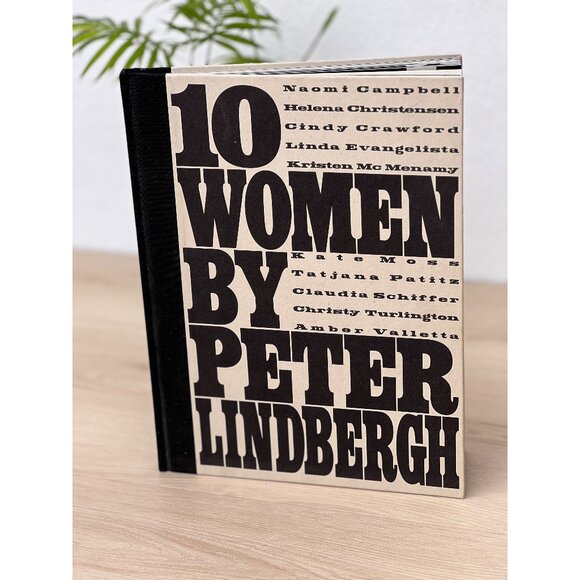 1996, First Edition "10 Women" by Peter Lindbergh Hardcover Without Dust Jacket - Picture 12 of 16